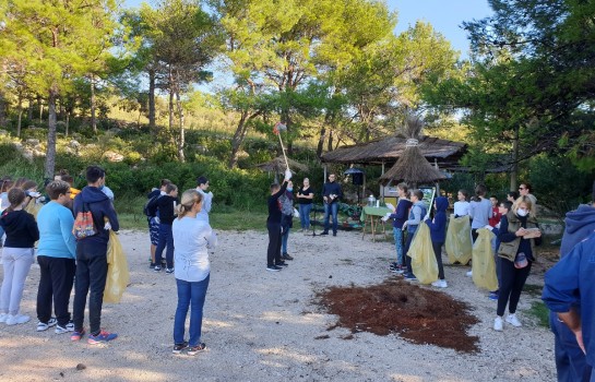 Održana akcija čišćenja plaže Pilatuša u Pakoštanima
