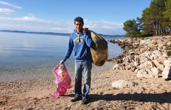 Održana akcija čišćenja plaže Pilatuša u Pakoštanima