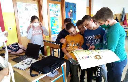 U školama i vrtićima održana natjecanja u izradi kreativnih stvari od prethodno prikupljenog otpada.